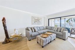 Picture of 6365 Bahia Del Mar Boulevard Unit 210, St Petersburg, FL 33715