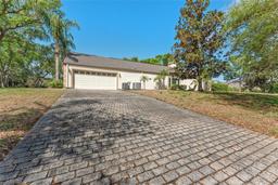 Picture of 1591 Chestnut Court W, Palm Harbor, FL 34683