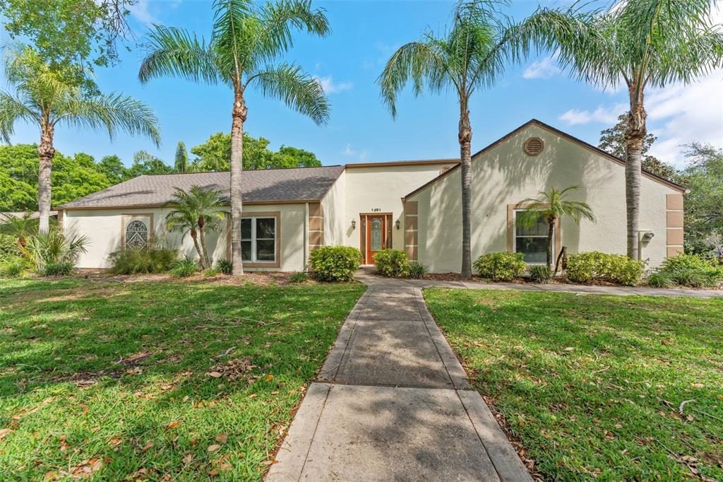 Picture of 1591 Chestnut Court W, Palm Harbor, FL 34683