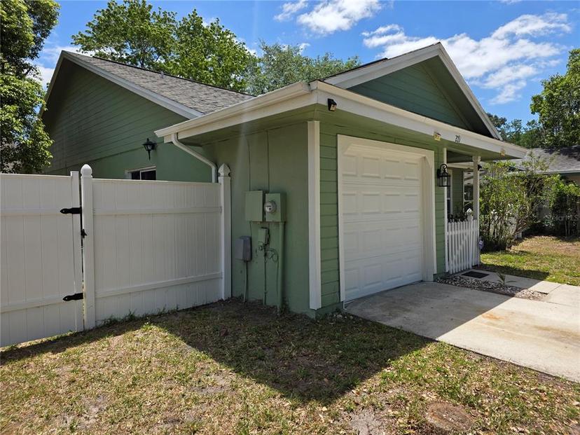 Picture of 209 Silas Phelps Court W, Orlando FL 32828