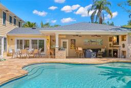 Picture of 556 21St Avenue Ne, St Petersburg, FL 33704