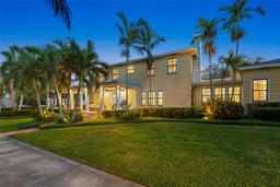 Picture of 556 21St Avenue Ne, St Petersburg, FL 33704