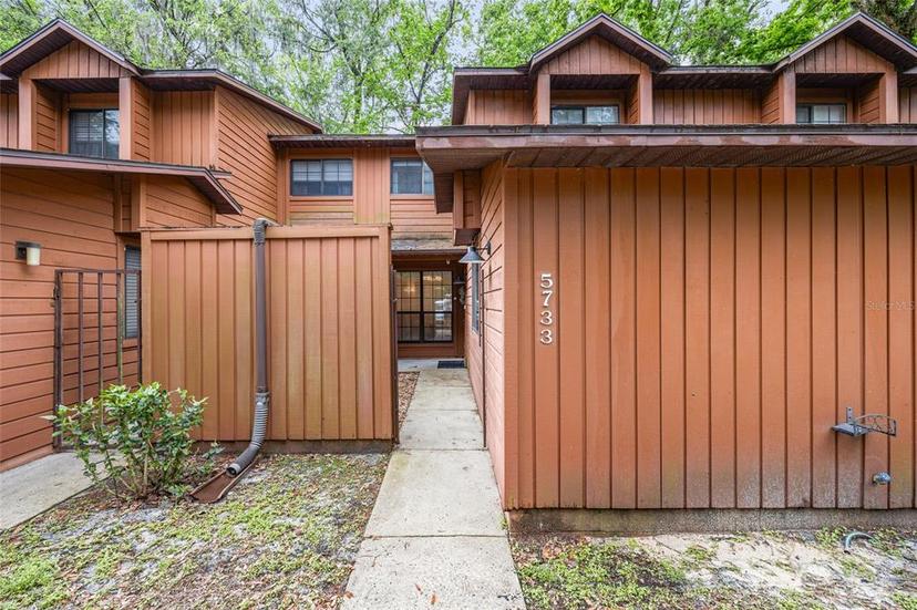 Picture of 5733 SW 10Th Place, Gainesville FL 32607