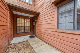 Picture of 5733 SW 10Th Place, Gainesville, FL 32607