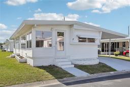 Picture of 2900 Gulf To Bay Boulevard Unit 109, Clearwater, FL 33759