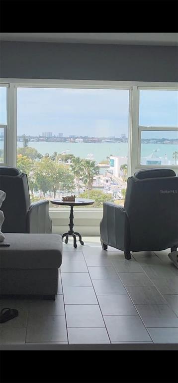 Picture of 33 S Gulfstream Avenue Unit 803, Sarasota FL 34236