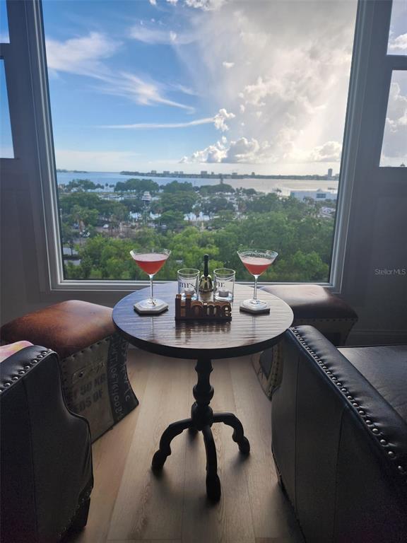 Picture of 33 S Gulfstream Avenue Unit 803, Sarasota FL 34236