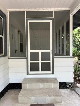 Picture of 10114 County Road 1469, Earleton, FL 32631