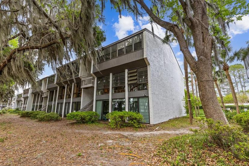 Picture of 2822 SW 14Th Drive Unit 307, Gainesville FL 32608