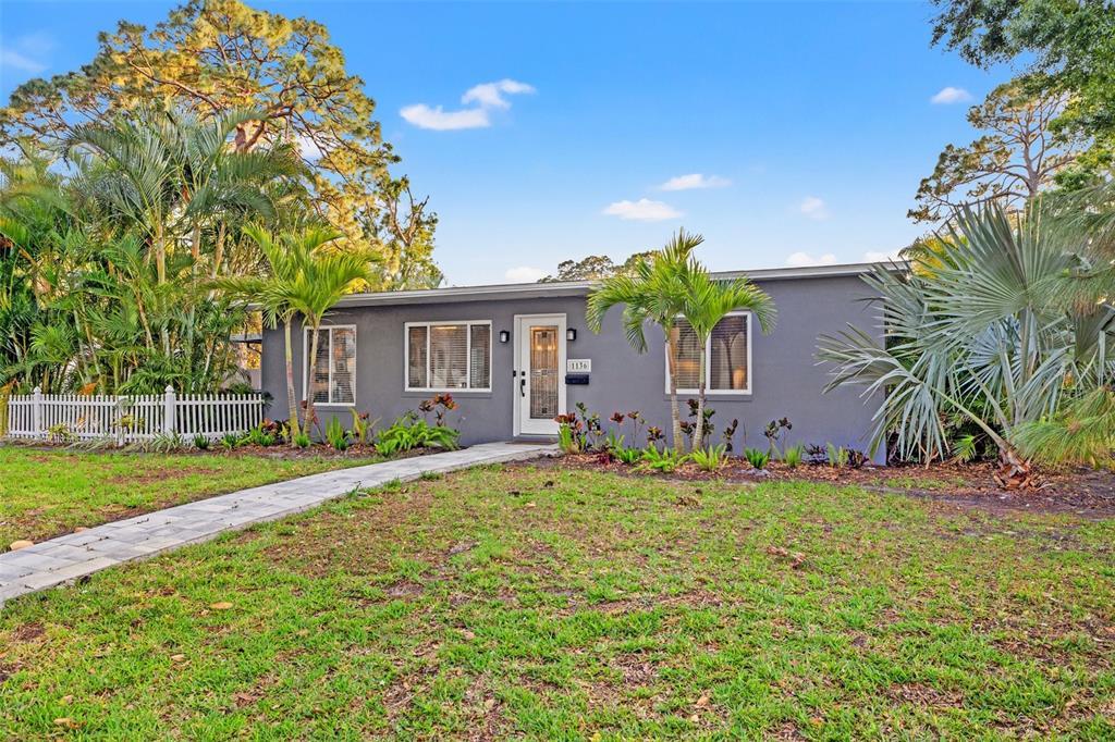 Picture of 1136 Serpentine Drive S, St Petersburg, FL 33705