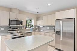 Picture of 1912 Deancroft Road, Sarasota, FL 34235