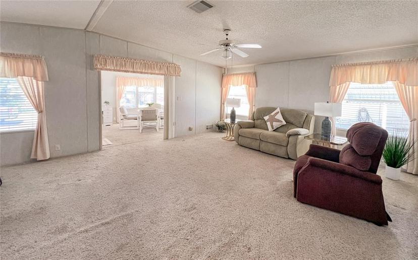 Picture of 34150 Estates Lane, Wesley Chapel FL 33543