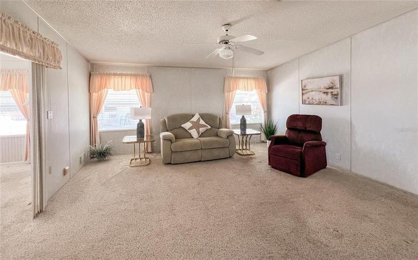 Picture of 34150 Estates Lane, Wesley Chapel FL 33543
