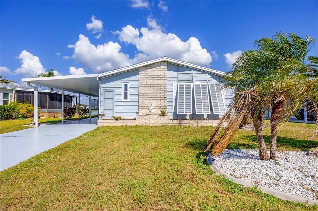 Picture of 809 Tangerine Woods Boulevard Unit 215, Englewood, FL 34223