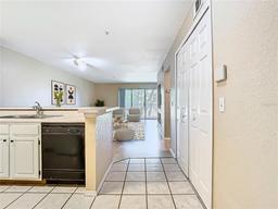 Picture of 13953 Fairway Island Drive Unit 624, Orlando, FL 32837