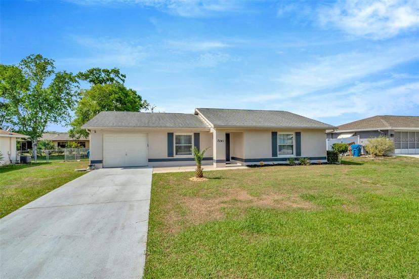 Picture of 7041 Lexington Circle, Brooksville FL 34602