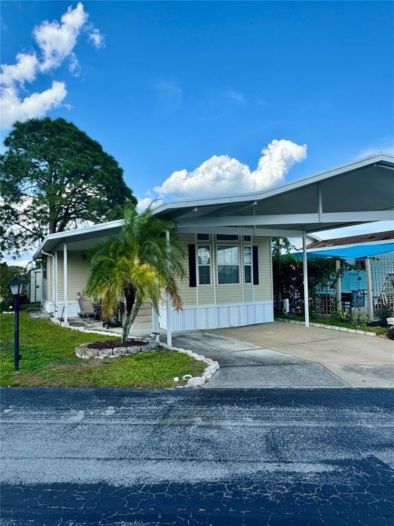 Picture of 304 St George Drive, Davenport, FL 33837