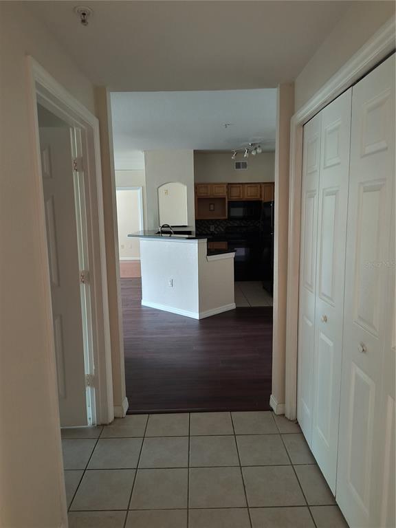 Picture of 6685 Queens Borough Avenue Unit 104, Orlando FL 32835