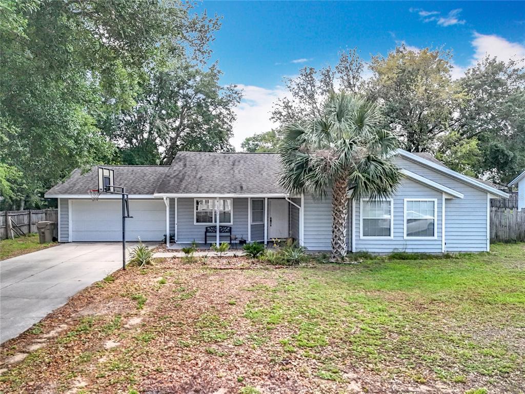 Picture of 10323 Joanies Run, Leesburg, FL 34788