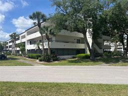 Picture of 2583 Countryside Boulevard Unit 3102, Clearwater, FL 33761