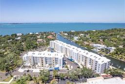 Picture of 1709 N Tamiami Trail Unit 318, Sarasota, FL 34234