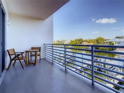 Picture of 1709 N Tamiami Trail Unit 318, Sarasota, FL 34234