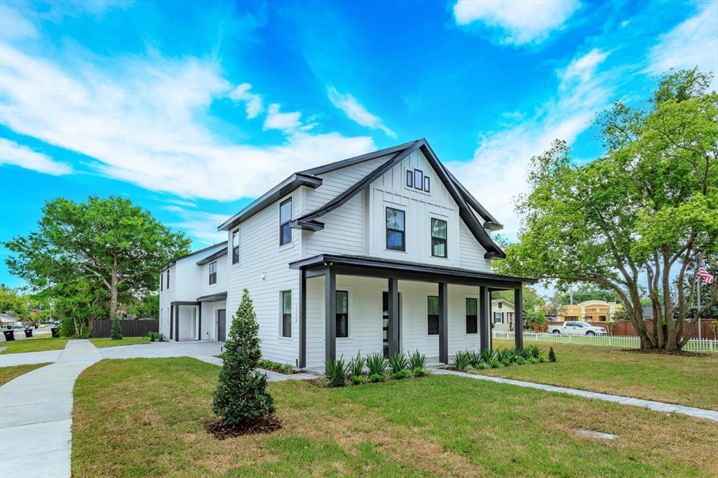 Picture of 1336 Crystal Lake Avenue E, Orlando, FL 32806
