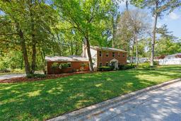 Picture of 6727 NW 41St Place, Gainesville, FL 32606