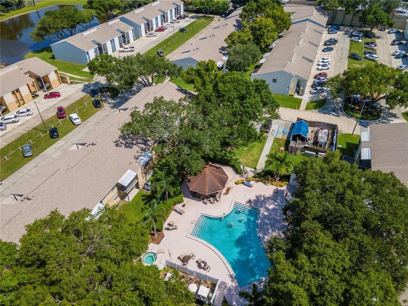 Picture of 3810 N Oak Drive Unit N61, Tampa FL 33611