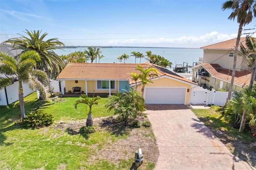 Picture of 571 Johns Pass Avenue, Madeira Beach FL 33708