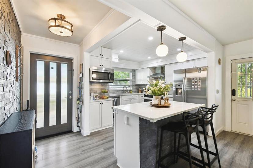 Picture of 3202 W Coachman Avenue, Tampa FL 33611