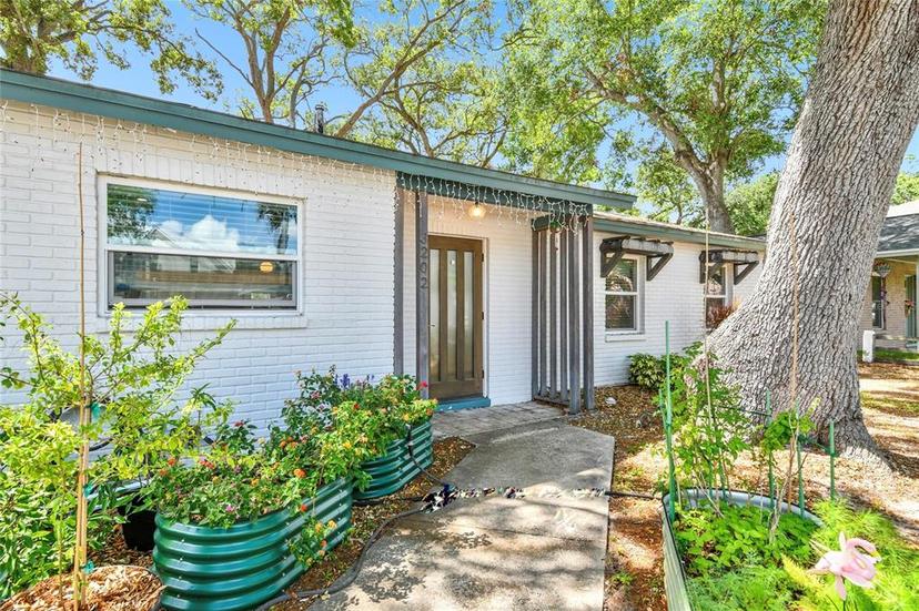 Picture of 3202 W Coachman Avenue, Tampa FL 33611
