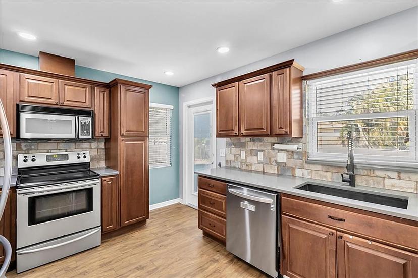 Picture of 8580 139Th Lane, Seminole FL 33776