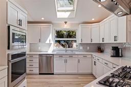 Picture of 7120 3Rd Avenue N, St Petersburg, FL 33710