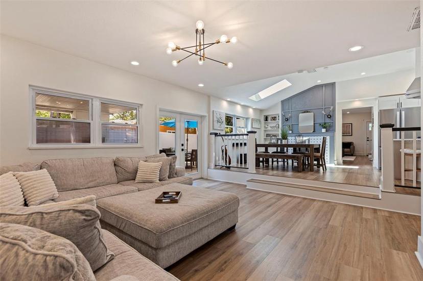 Picture of 7120 3Rd Avenue N, St Petersburg FL 33710