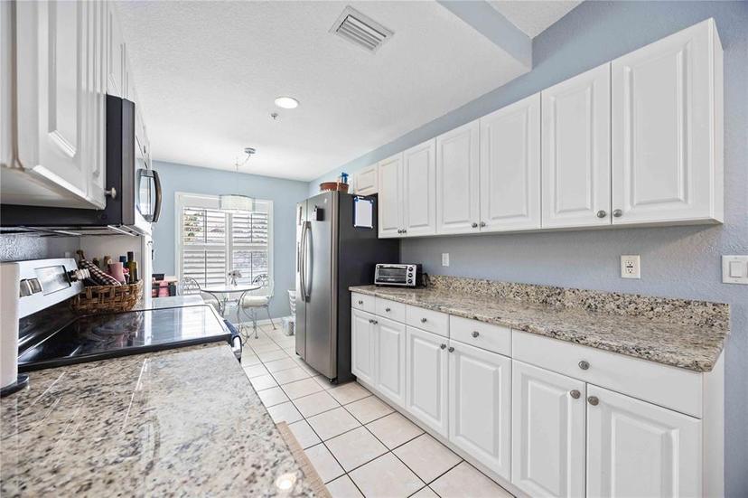 Picture of 6314 Bay Cedar Lane Unit 201, Bradenton FL 34203