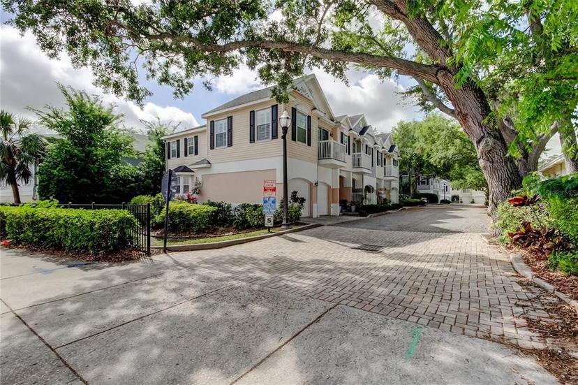 Picture of 971 Wellington Court, Dunedin FL 34698