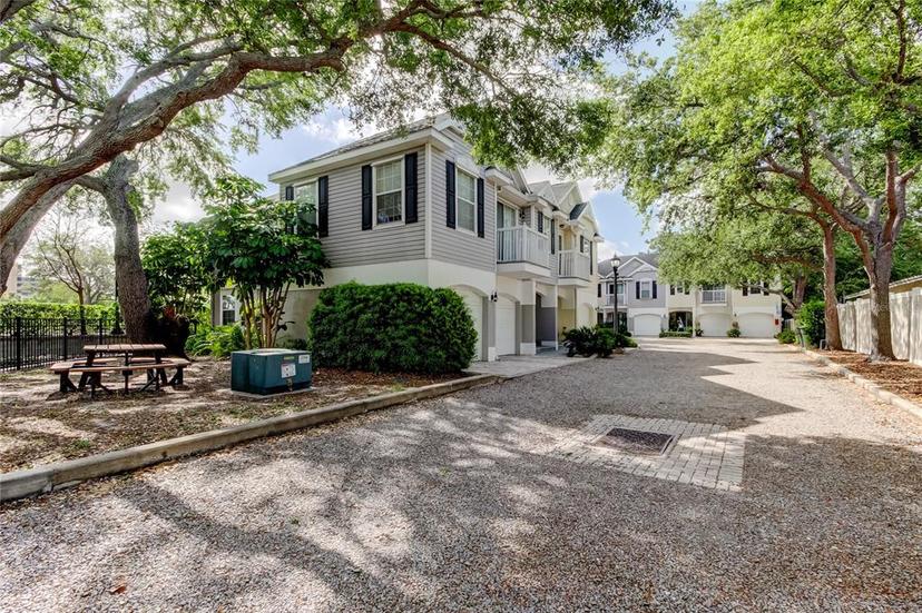 Picture of 971 Wellington Court, Dunedin FL 34698