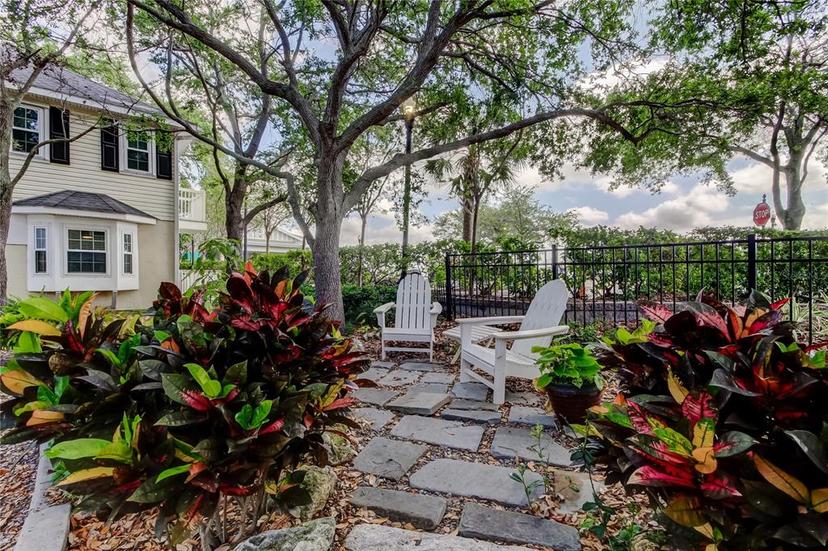 Picture of 971 Wellington Court, Dunedin FL 34698