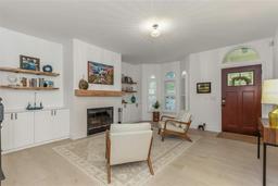 Picture of 6015 S Elkins Avenue, Tampa, FL 33611