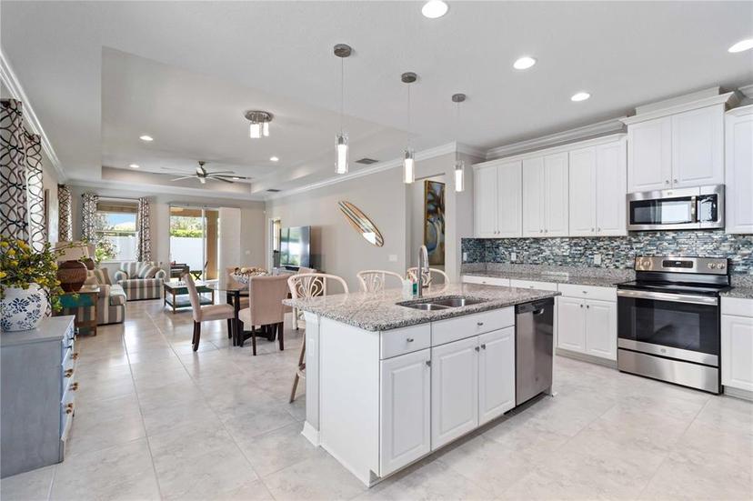 Picture of 11405 Alachua Creek Lane, Riverview FL 33579