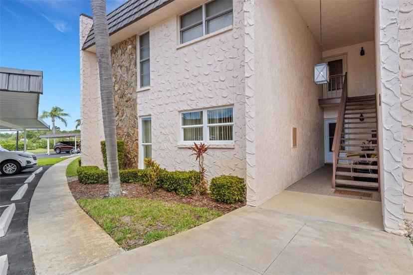 Picture of 117 Fernwood Circle Unit 117, Seminole FL 33777