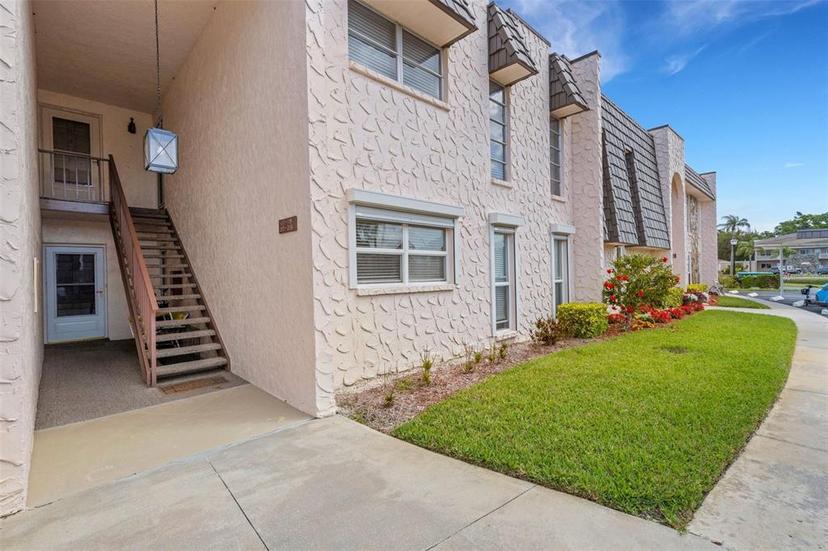Picture of 117 Fernwood Circle Unit 117, Seminole FL 33777