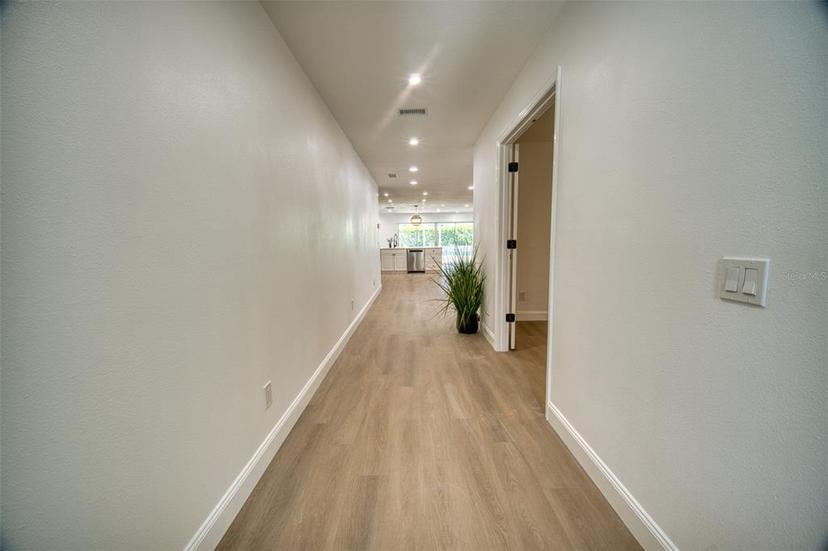 Picture of 409 Greenfield Road, Winter Haven FL 33884