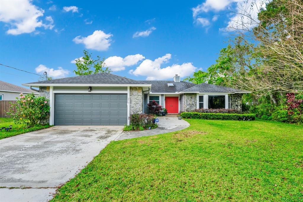 Picture of 275 W 3Rd Street, Chuluota, FL 32766