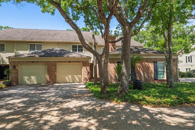 Picture of 21 Pelican Place, Belleair FL 33756