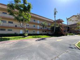 Picture of 5020 Brittany Drive S Unit 212, St Petersburg, FL 33715