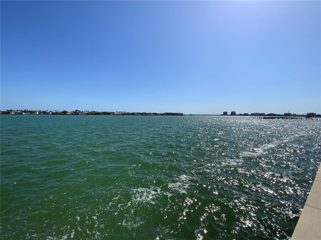 Picture of 5020 Brittany Drive S Unit 212, St Petersburg, FL 33715