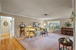 Picture of 4915 Whiteoak Drive E, Lakeland, FL 33813