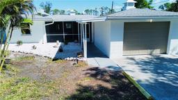 Picture of 352 Oak Street, Englewood, FL 34223